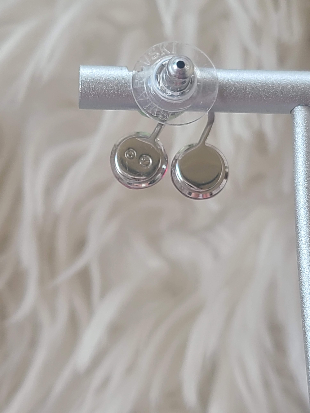 Swarovski Crystal Cherry Post Earrings - Good Condition - Picture 5 of 10